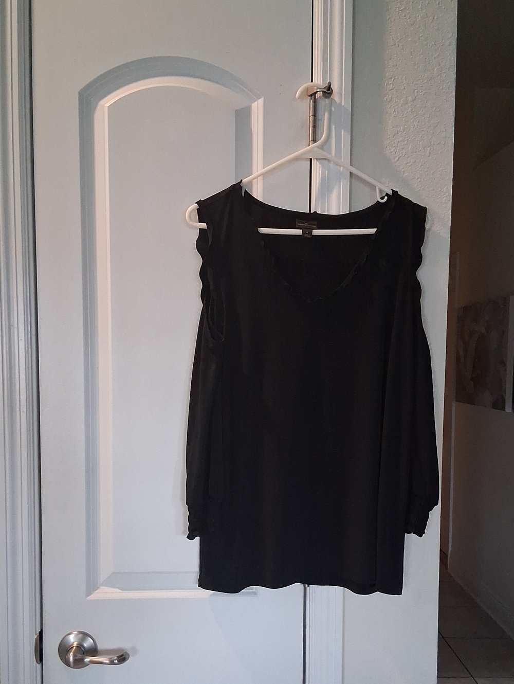 Worthington Black Cold-Shoulder V-Neck Blouse